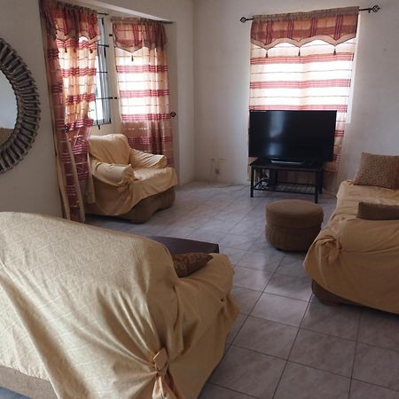 Super Breezy Cozynook ! Otel Bridgetown Dış mekan fotoğraf