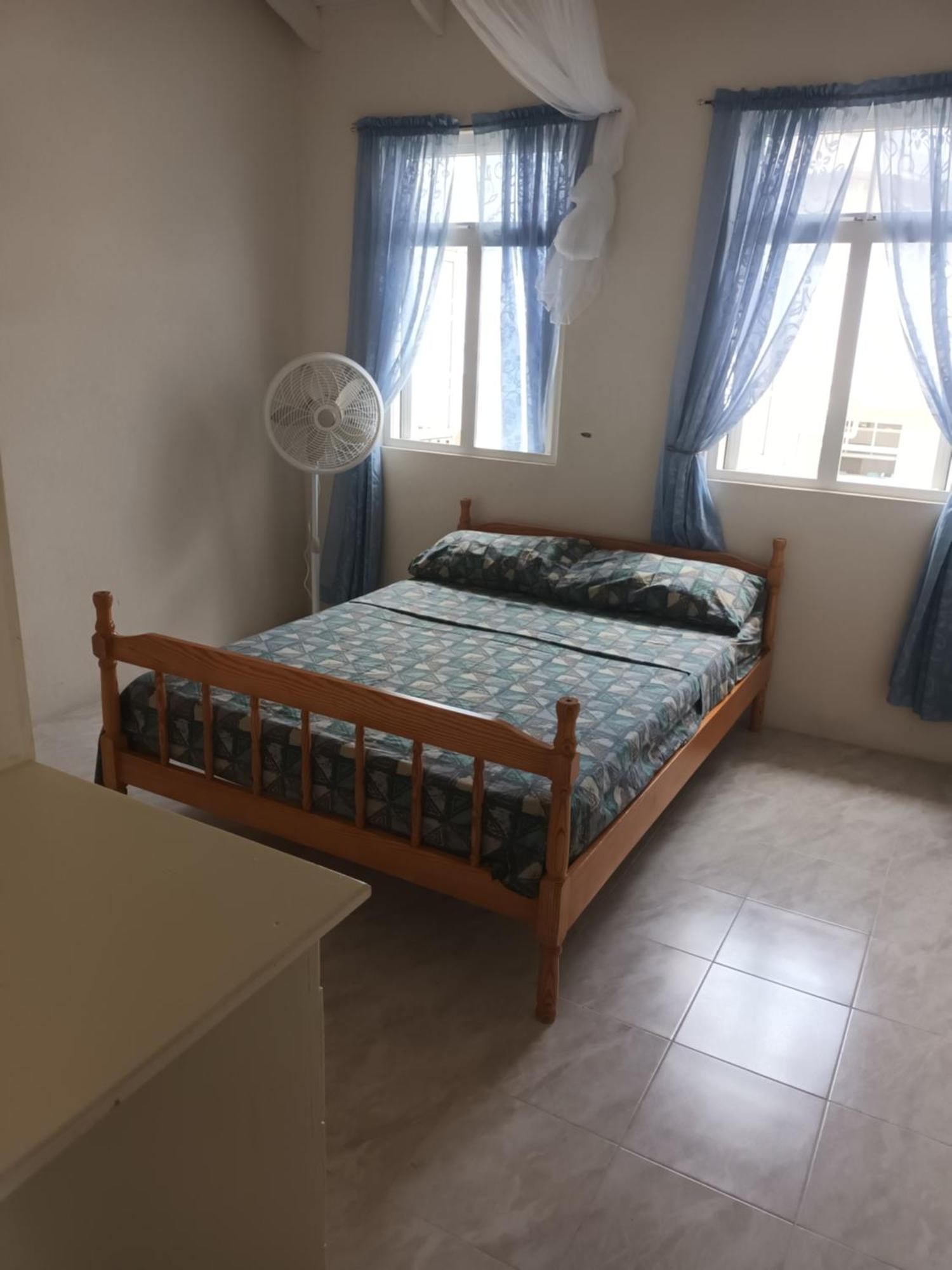 Super Breezy Cozynook ! Otel Bridgetown Dış mekan fotoğraf