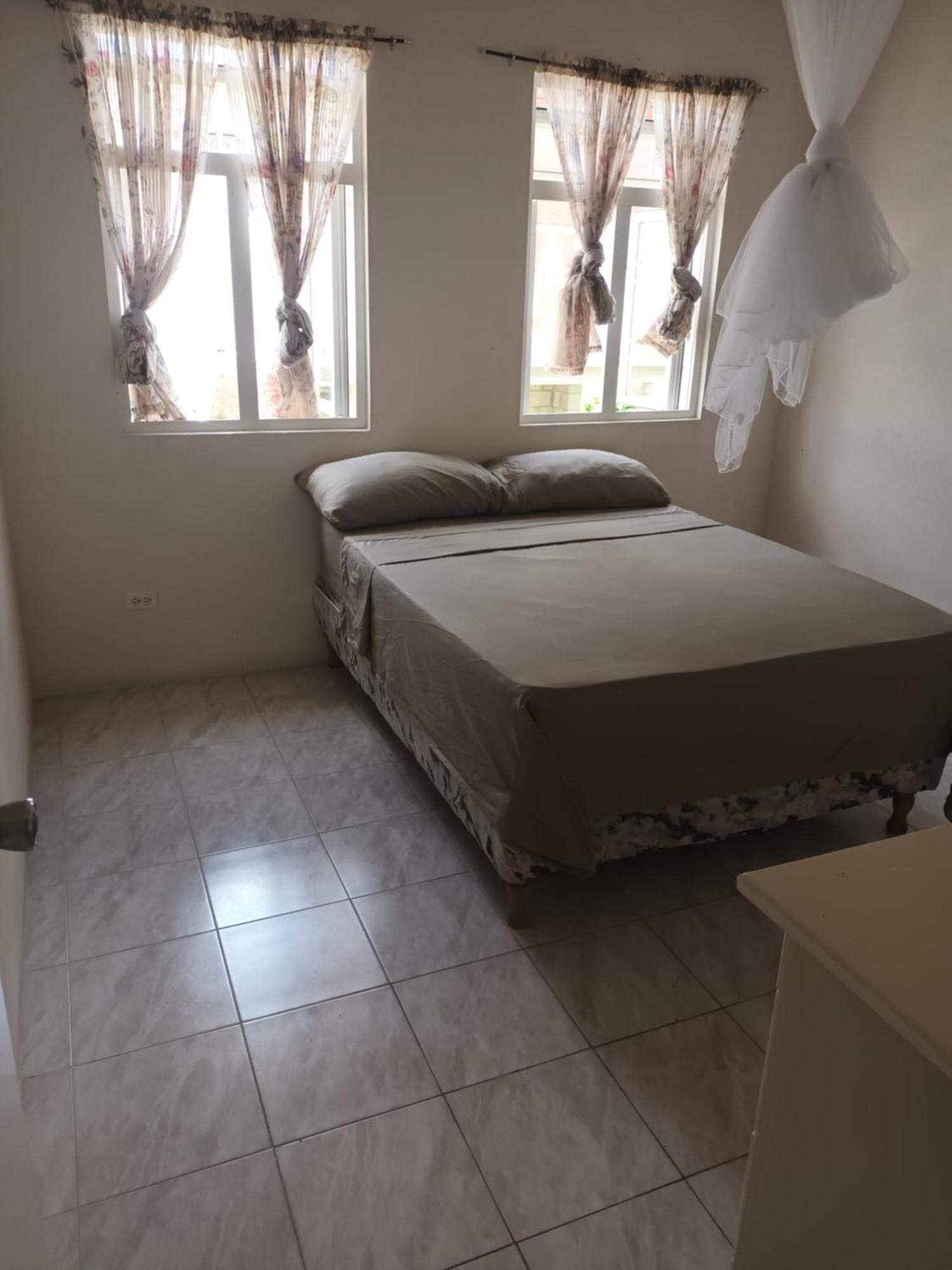 Super Breezy Cozynook ! Otel Bridgetown Dış mekan fotoğraf